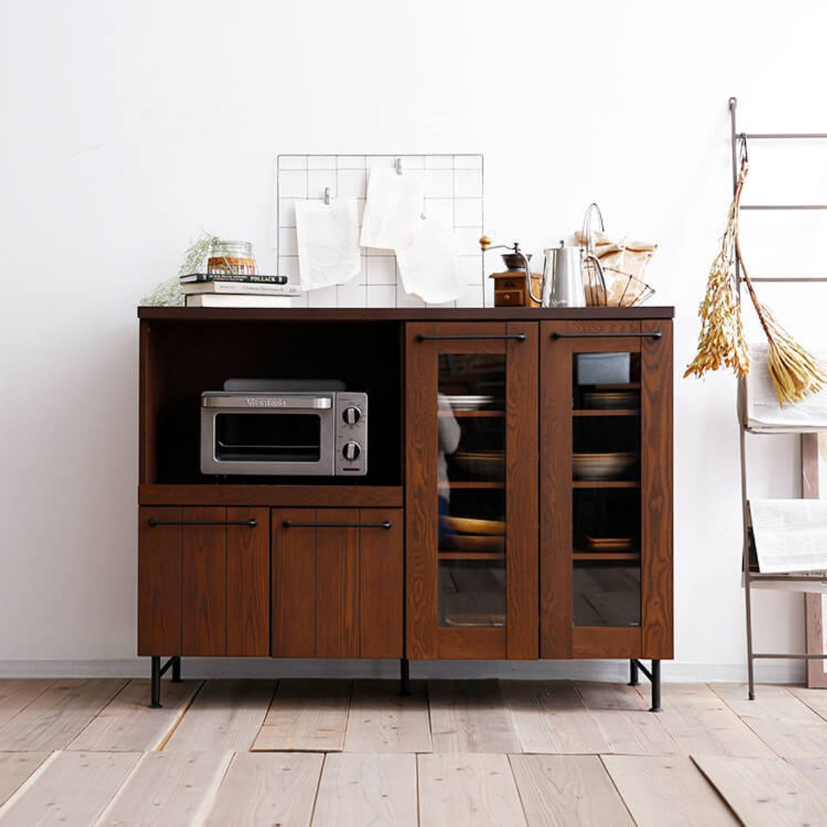 食器棚はロータイプが使い勝手よし 引き出し収納が引き戸より使える 家具好き